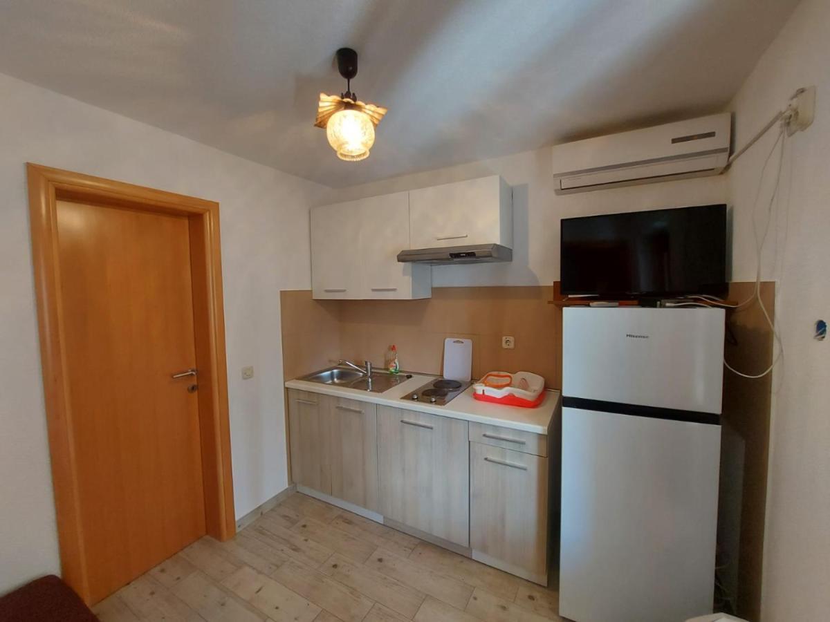 Sweet Sea Apartments Пакоштане Экстерьер фото