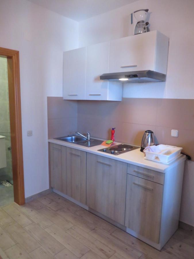 Sweet Sea Apartments Пакоштане Экстерьер фото